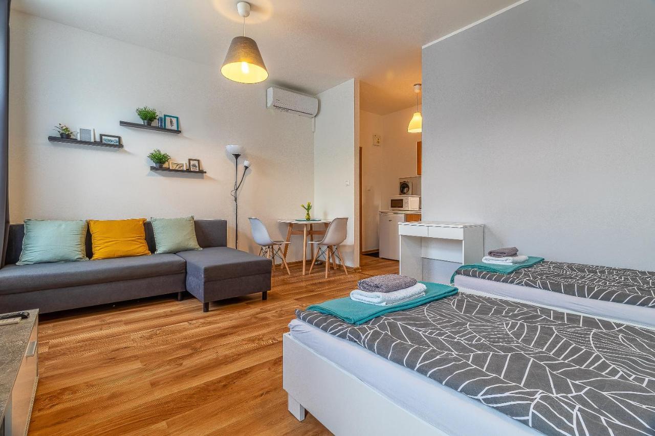 Jonas Apartments - Great Location Near Bratislava City Center エクステリア 写真