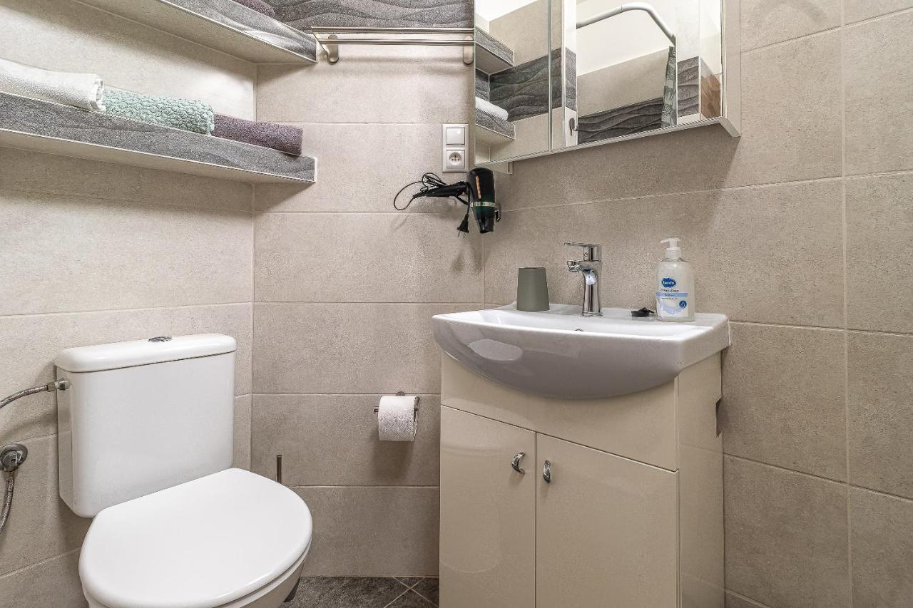 Jonas Apartments - Great Location Near Bratislava City Center エクステリア 写真