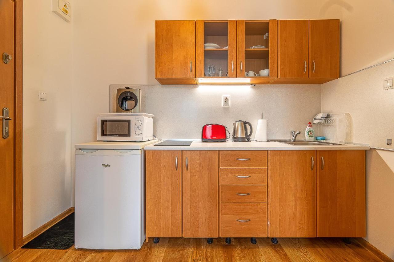 Jonas Apartments - Great Location Near Bratislava City Center エクステリア 写真