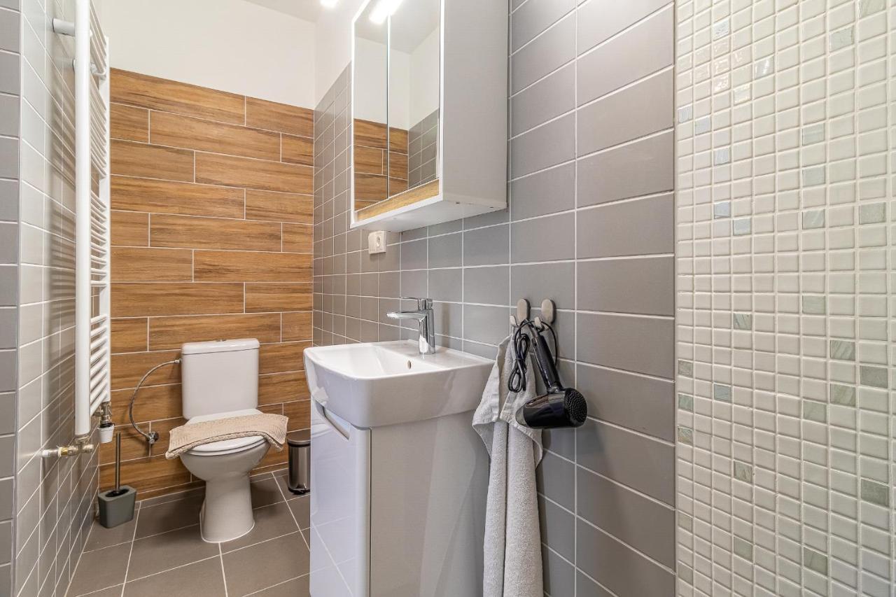 Jonas Apartments - Great Location Near Bratislava City Center エクステリア 写真