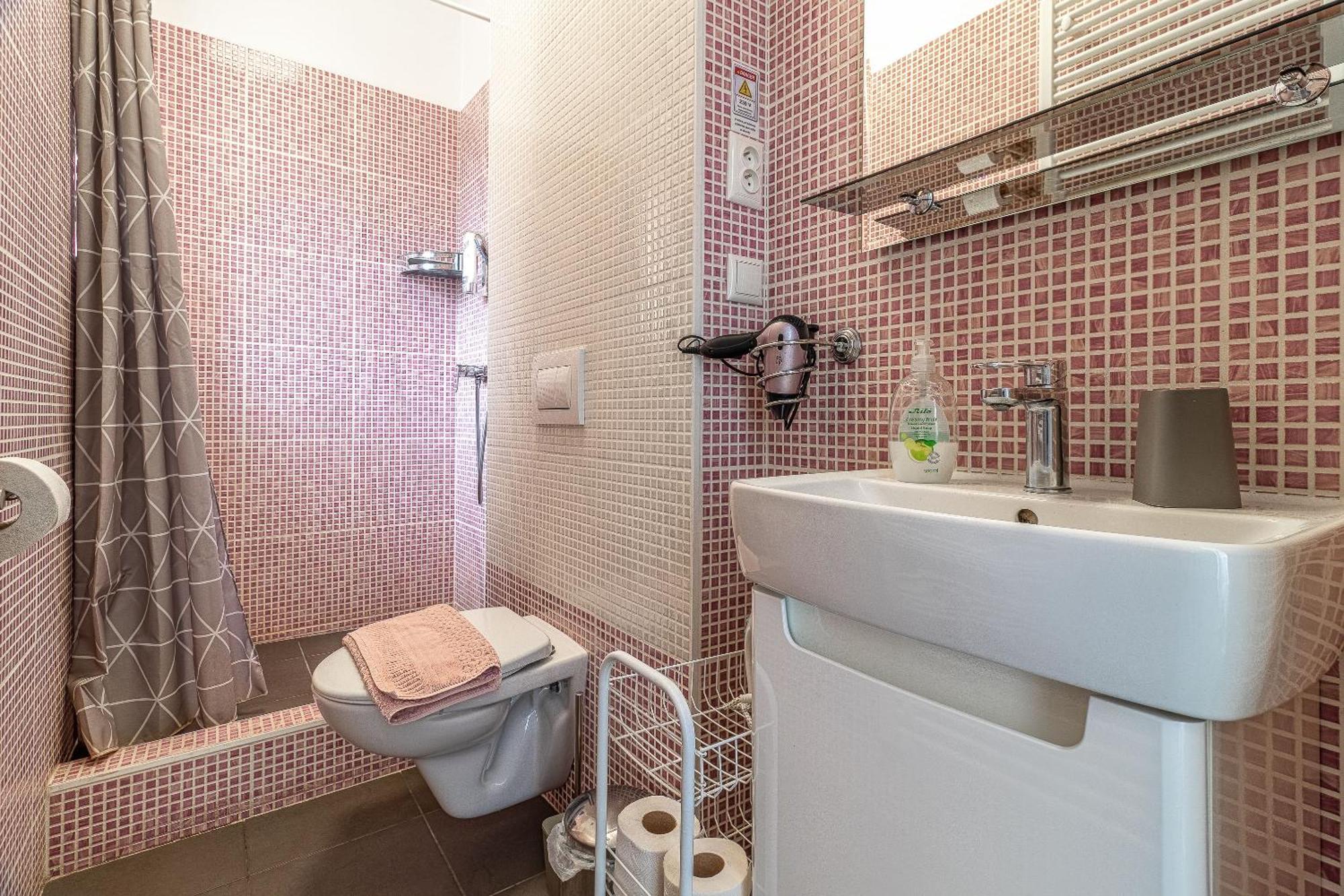 Jonas Apartments - Great Location Near Bratislava City Center エクステリア 写真